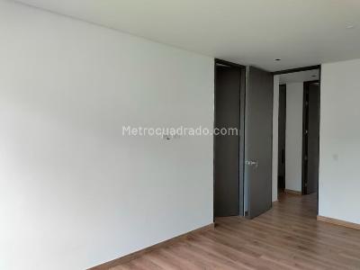 Apartamento de 2 alcobas en venta en Altos Del Poblado, Medellín, 106 m² · foto 9 de 16