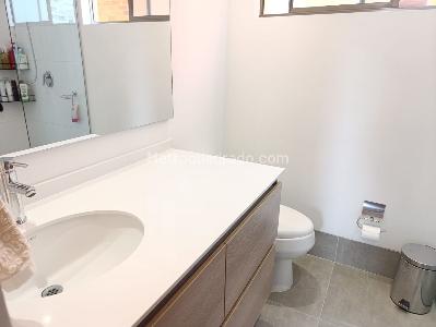 Apartamento de 2 alcobas en venta en El Poblado, Medellín, 92 m² · foto 18 de 19