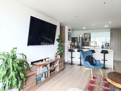 Apartamento de 2 alcobas en venta en El Poblado, Medellín, 92 m² · foto 4 de 19