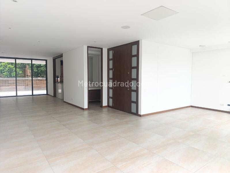 Modern 3BR Apartment with Terrace in El Poblado - 5