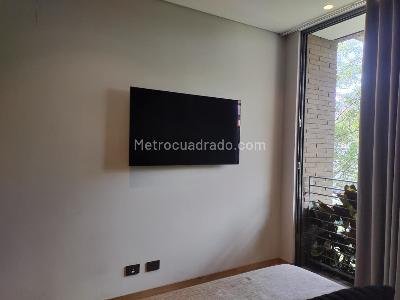 Apartamento de 2 alcobas en venta en El Poblado, Medellín, 122 m² · foto 11 de 15
