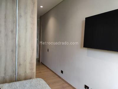 Apartamento de 2 alcobas en venta en El Poblado, Medellín, 122 m² · foto 12 de 15
