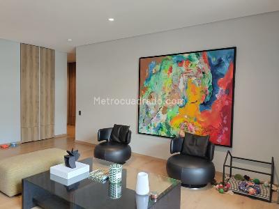 Apartamento de 2 alcobas en venta en El Poblado, Medellín, 122 m² · foto 2 de 15