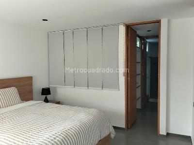 Apartamento de 1 alcoba en venta en El Poblado, Medellín, 84 m² · foto 11 de 13