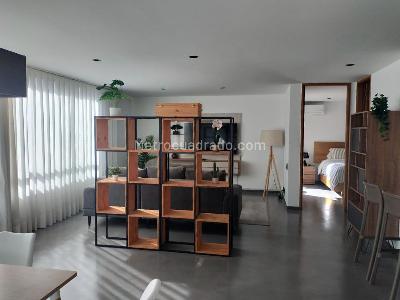 Apartamento de 1 alcoba en venta en El Poblado, Medellín, 84 m² · foto 2 de 13