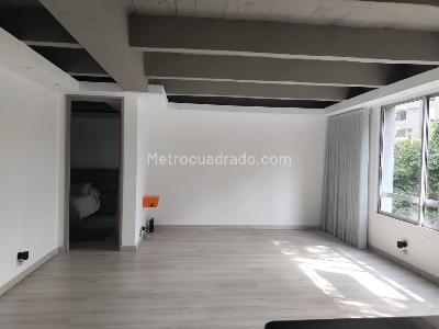 Apartamento de 1 alcoba en venta en La Florida, Medellín, 74 m² · foto 1 de 15