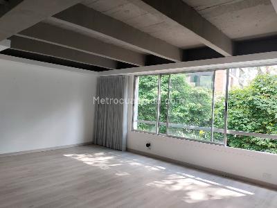 Apartamento de 1 alcoba en venta en La Florida, Medellín, 74 m² · foto 2 de 15