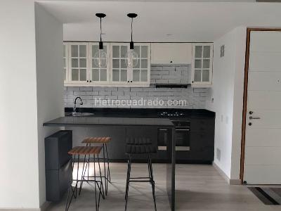 Apartamento de 1 alcoba en venta en La Florida, Medellín, 74 m² · foto 6 de 15