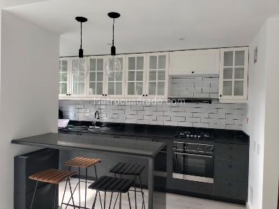 Apartamento de 1 alcoba en venta en La Florida, Medellín, 74 m² · foto 8 de 15