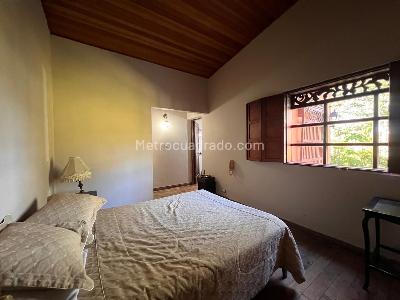 Casa de 3 alcobas en venta en Rionegro, Rionegro, 350 m² · foto 11 de 15