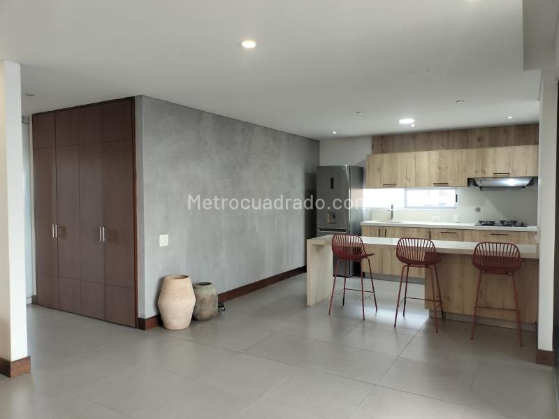 Charming 1BR Apartment Near Amenities in El Poblado - 3