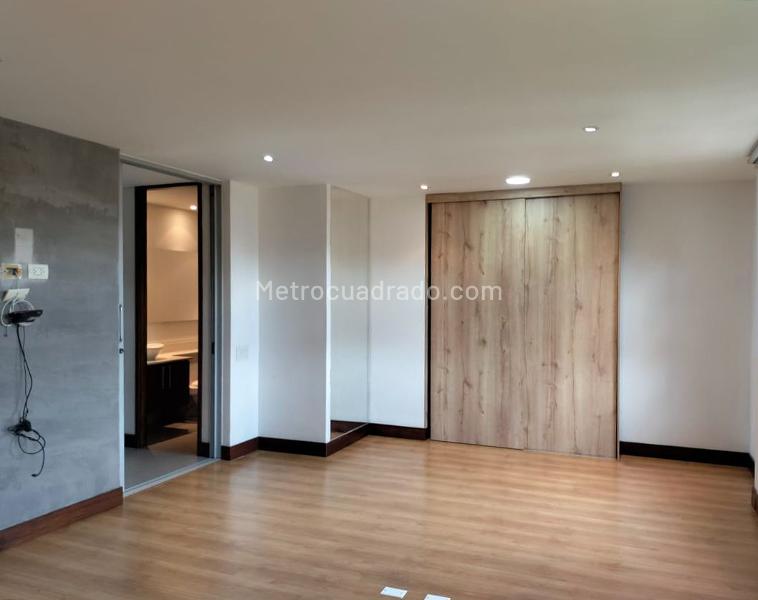 Charming 1BR Apartment Near Amenities in El Poblado - 8