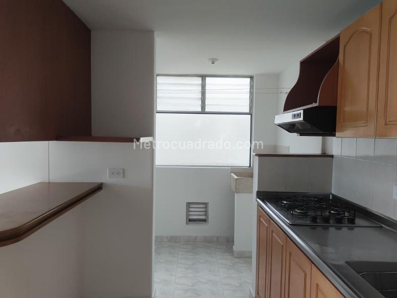 Apartamento de 3 Alcobas con Vestier y Balcón en El Poblado - 6
