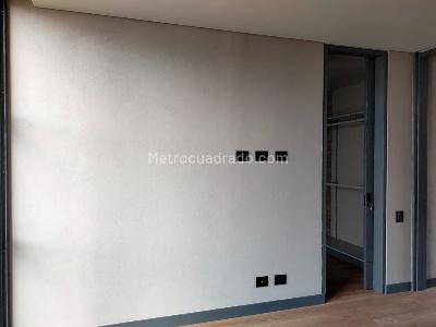Apartamento de 2 alcobas en venta en El Poblado, Medellín, 100 m² · foto 10 de 19
