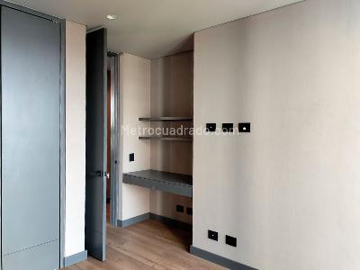 Apartamento de 2 alcobas en venta en El Poblado, Medellín, 100 m² · foto 14 de 19