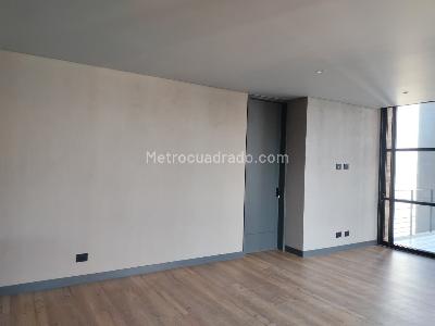 Apartamento de 2 alcobas en venta en El Poblado, Medellín, 100 m² · foto 2 de 19