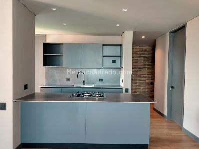 Apartamento de 2 alcobas en venta en El Poblado, Medellín, 100 m² · foto 5 de 19