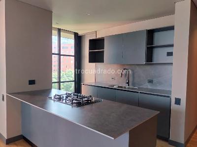 Apartamento de 2 alcobas en venta en El Poblado, Medellín, 100 m² · foto 6 de 19