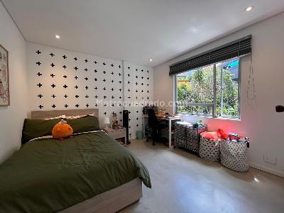 Apartamento de 3 alcobas en venta en El Poblado, Medellín, 158 m² · foto 13 de 19
