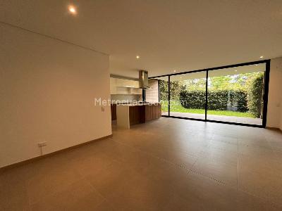 Casa en arriendo en Envigado, Envigado · foto 2 de 19