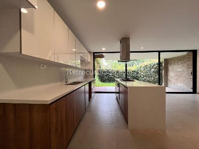 Casa en arriendo en Envigado, Envigado · foto 7 de 19