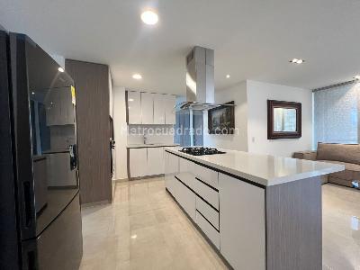 Apartamento de 3 alcobas en venta en Envigado, Envigado, 140 m² · foto 3 de 13