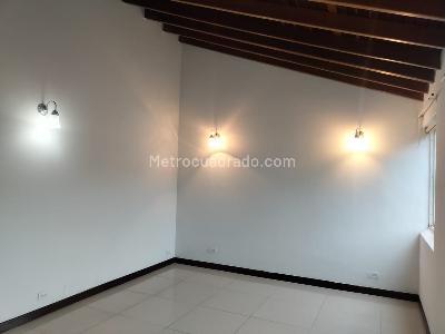 Casa en arriendo en El Poblado, Medellín · foto 10 de 15