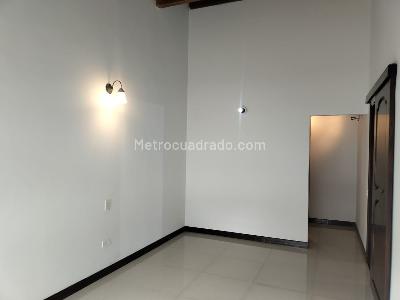 Casa en arriendo en El Poblado, Medellín · foto 12 de 15
