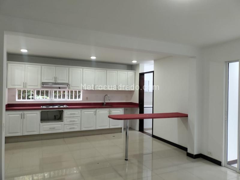 Elegant 3BR House in El Poblado - 4
