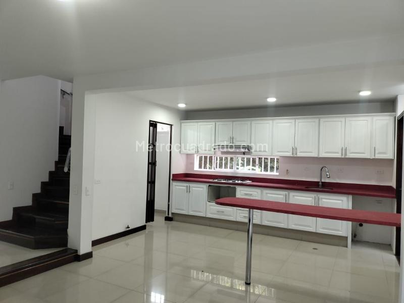 Elegant 3BR House in El Poblado - 5