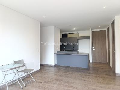 Apartamento de 2 alcobas en venta en El Poblado, Medellín, 90 m² · foto 3 de 15