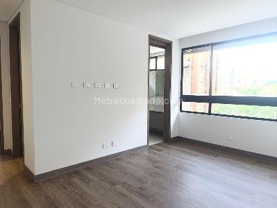 Apartamento de 2 alcobas en venta en El Poblado, Medellín, 90 m² · foto 8 de 15