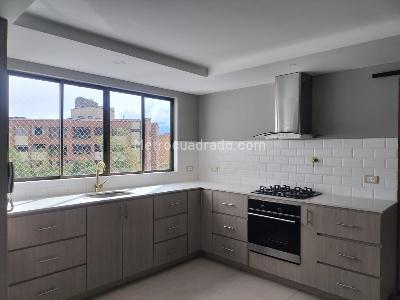 Apartamento en venta en El Poblado, Medellín · foto 5 de 14