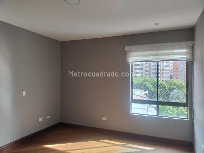 Apartamento en venta en El Poblado, Medellín · foto 7 de 14