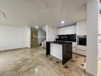 Casa de 4 alcobas en arriendo en El Poblado, Medellín, 280 m² · foto 3 de 12
