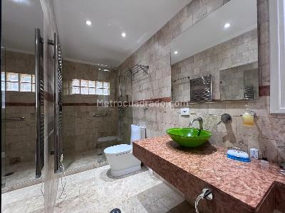 Casa de 4 alcobas en venta en Rionegro, Rionegro, 470 m² · foto 17 de 19