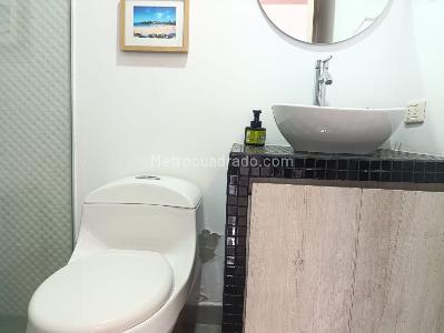 Apartamento de 2 alcobas en venta en El Poblado, Medellín, 129 m² · foto 18 de 20