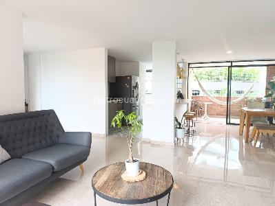 Apartamento de 2 alcobas en venta en El Poblado, Medellín, 129 m² · foto 4 de 20