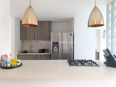 Apartamento de 2 alcobas en venta en El Poblado, Medellín, 129 m² · foto 9 de 20