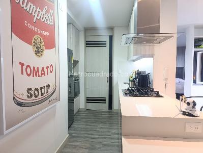 Apartamento de 1 alcoba en venta en El Poblado, Medellín, 72 m² · foto 10 de 20