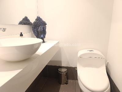 Apartamento de 1 alcoba en venta en El Poblado, Medellín, 72 m² · foto 17 de 20
