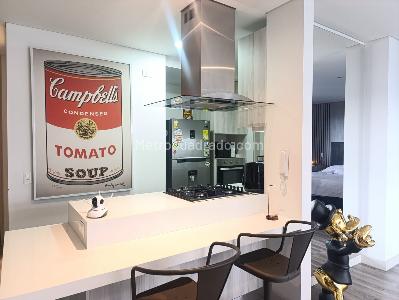 Apartamento de 1 alcoba en venta en El Poblado, Medellín, 72 m² · foto 9 de 20