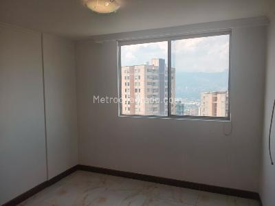 Apartamento de 3 alcobas en venta en El Poblado, Medellín, 148 m² · foto 13 de 17