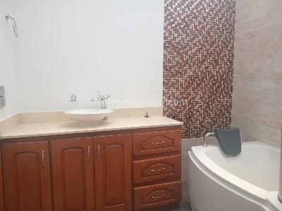 Apartamento de 3 alcobas en venta en El Poblado, Medellín, 148 m² · foto 15 de 17