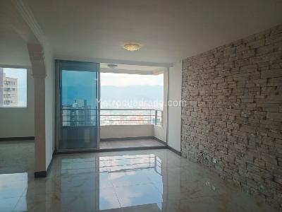 Apartamento de 3 alcobas en venta en El Poblado, Medellín, 148 m² · foto 2 de 17