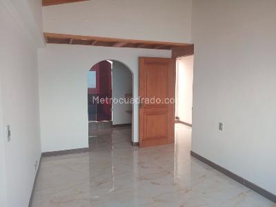 Apartamento de 3 alcobas en venta en El Poblado, Medellín, 148 m² · foto 9 de 17