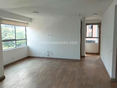 Apartamento en arriendo en El Poblado, Medellín · foto 4 de 15