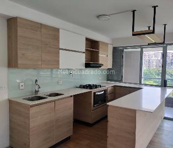 Apartamento en arriendo en El Poblado, Medellín · foto 7 de 15