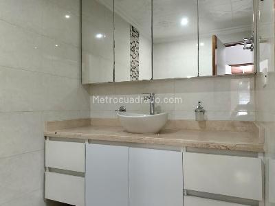 Casa de 4 alcobas en arriendo en Castropol, Medellín, 300 m² · foto 16 de 19