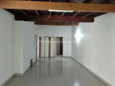Casa de 4 alcobas en arriendo en Castropol, Medellín, 300 m² · foto 9 de 19